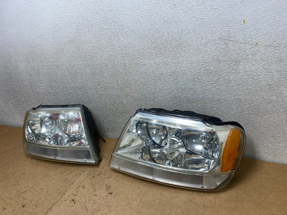 1999 - 2004 Jeep Grand Cherokee Left+Right Set Halogen Headlights X7042 DW1