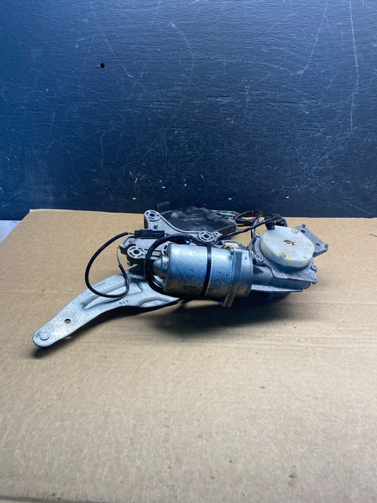 2009 2014 Buick Chevrolet GMC Liftgate Door Module Motor af7612 DG2