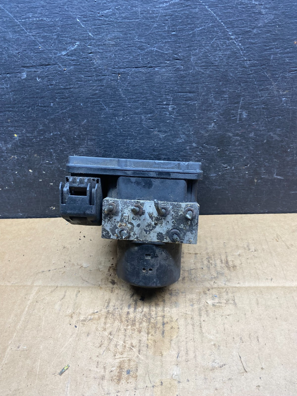 06-12 Mercedes R350,GL450,ML500 A2515452532 ABS AntiLock Brake Pump OEM R43361