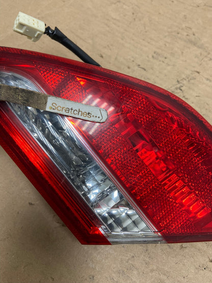 2008-2010 Toyota Avalon Right Passenger Side Tail Light Inner AH9551 LK3
