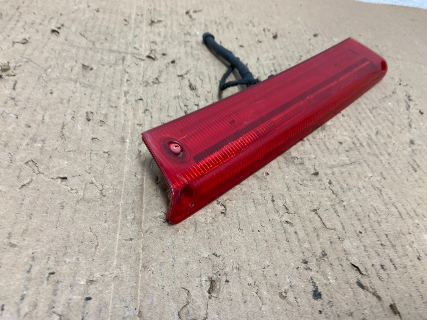 2012 to 2017 Ford Focus SE Trunk Lid Hatch 3rd Brake Light AD8792 DG2
