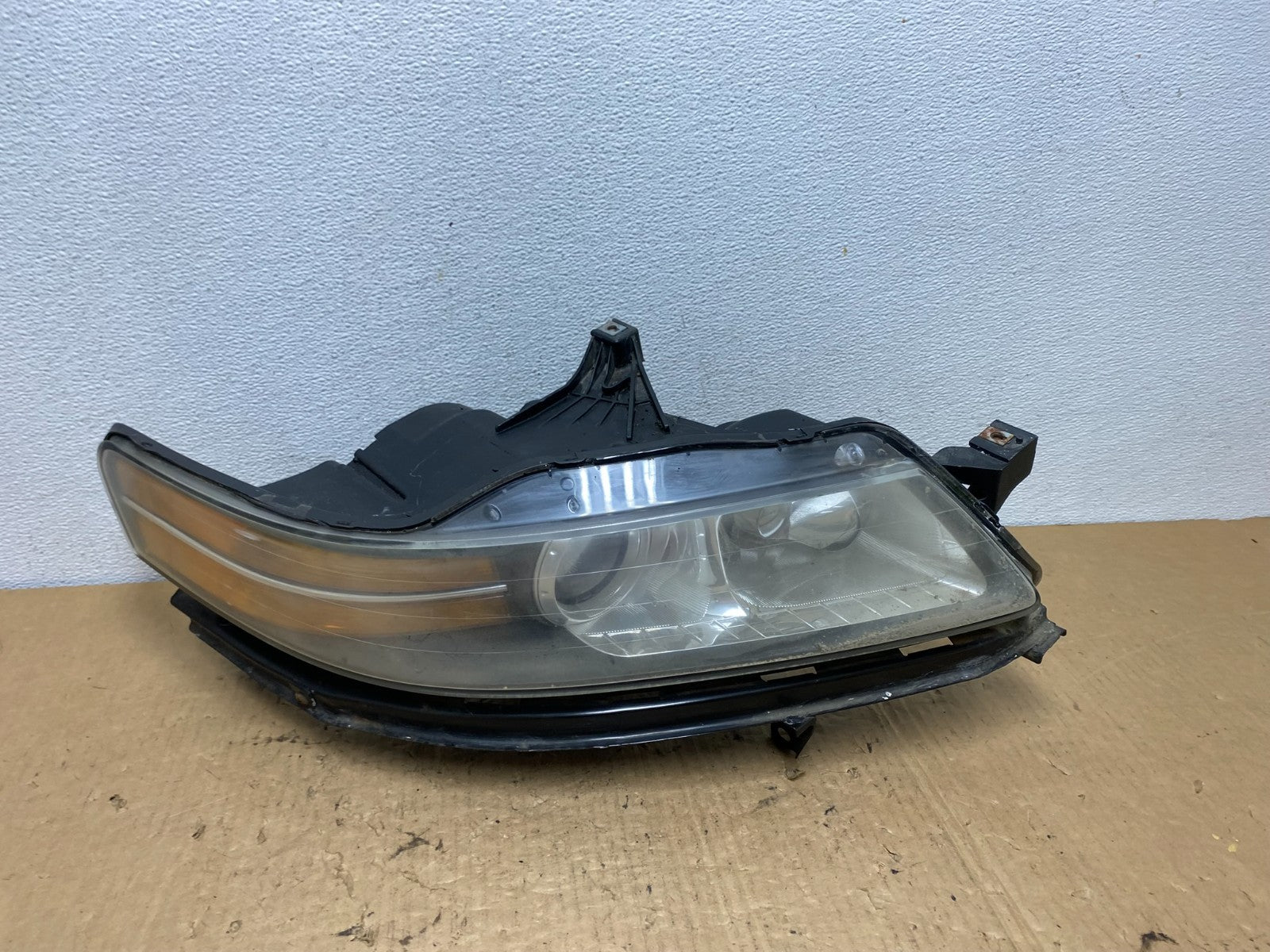 2004 2005 2006 Acura TL Headlight Right Passenger Side Xenon HID AC8150 DW0