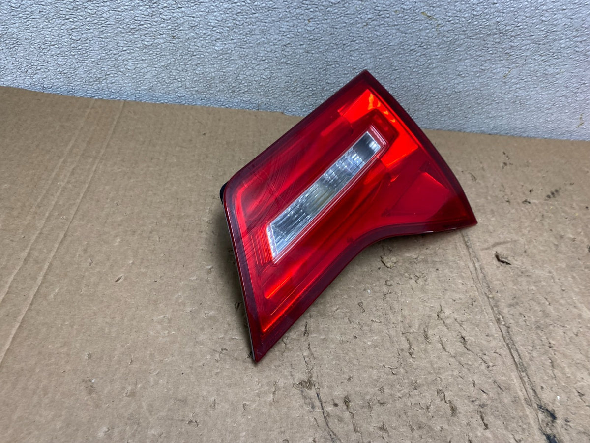 2007 2008 2009 Acura Mdx Right Passenger Rh Side Inner Tail Light V3649 DW2