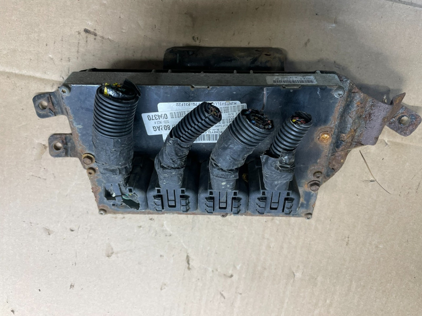 2008 Chrysler Caravan Town & Country 3.8L Engine Control ECU ECM Q0211 DG0