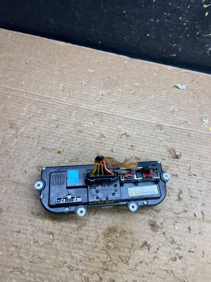 2009 - 2011 Volkswagen CC Center Climate Control Panel AC Heater W3186 DG3