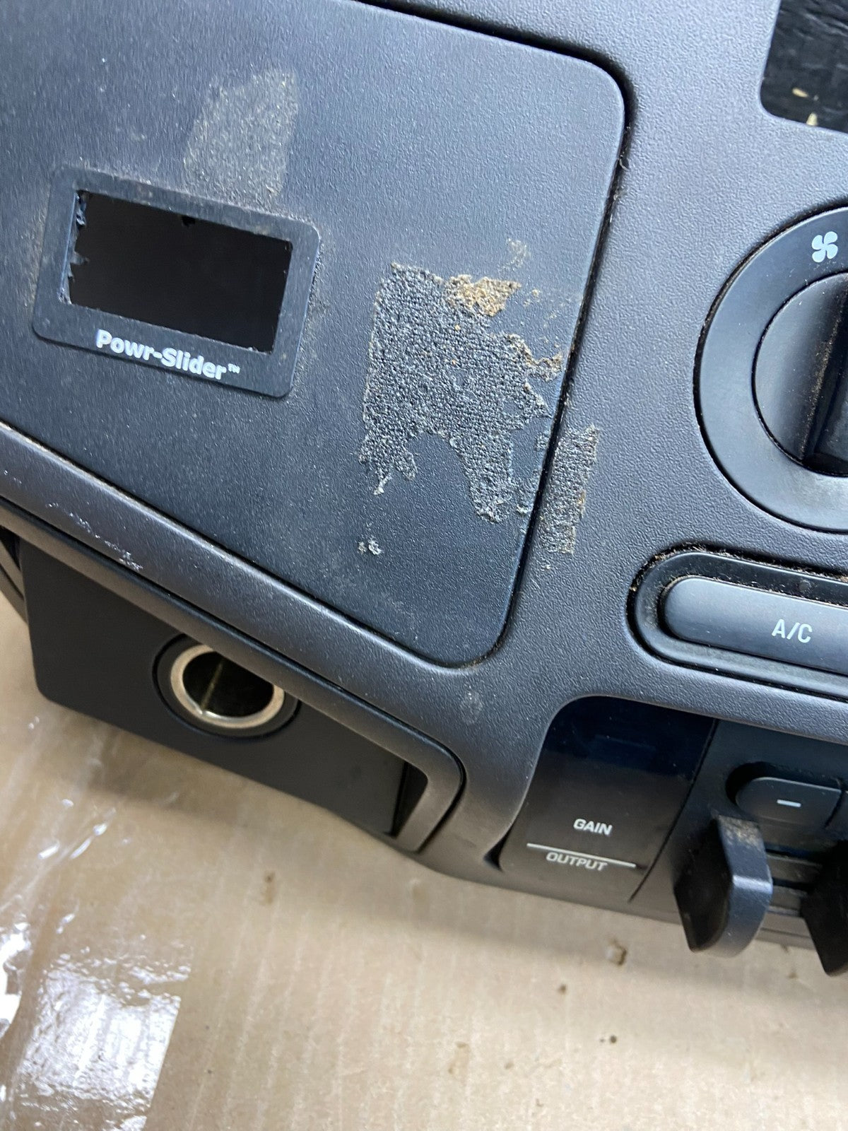 2008-2010 Ford F250 F350 Radio Climate Control Radio Dash Bezel Panel AB2077 DG1