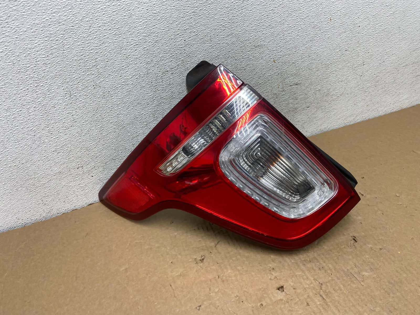 2011 2012 2013 2014 2015 Ford Explorer Left Driver LH Side Tail light AF7419 LK2