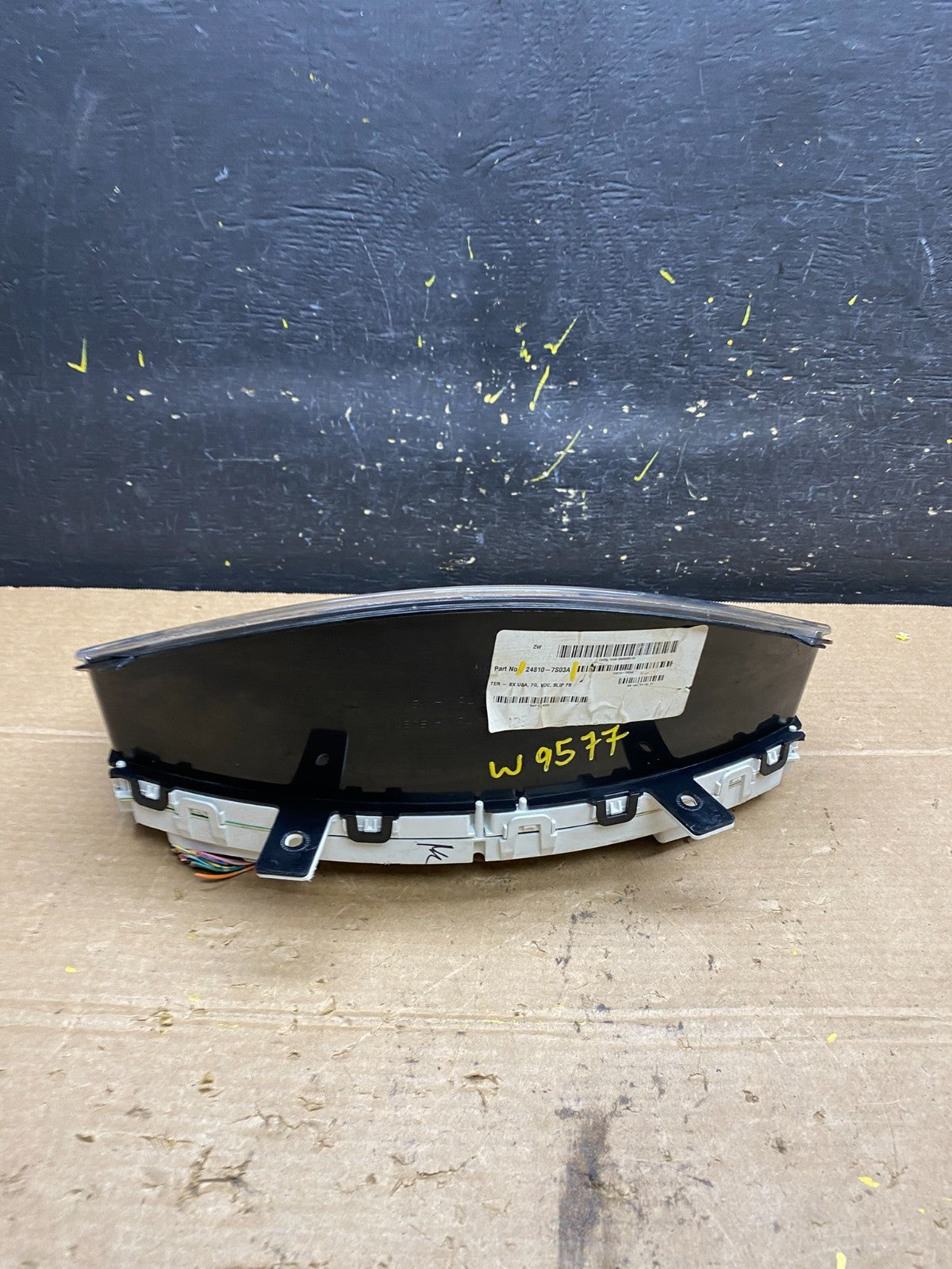 2006 Nissan Titan Armada Speedometer Cluster Gauge Bezel W9577 DG4