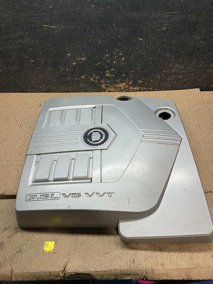 2004 to 2007  Cadillac CTS4.2L Plastic Engine Cover Shield OEM x8196 DG3