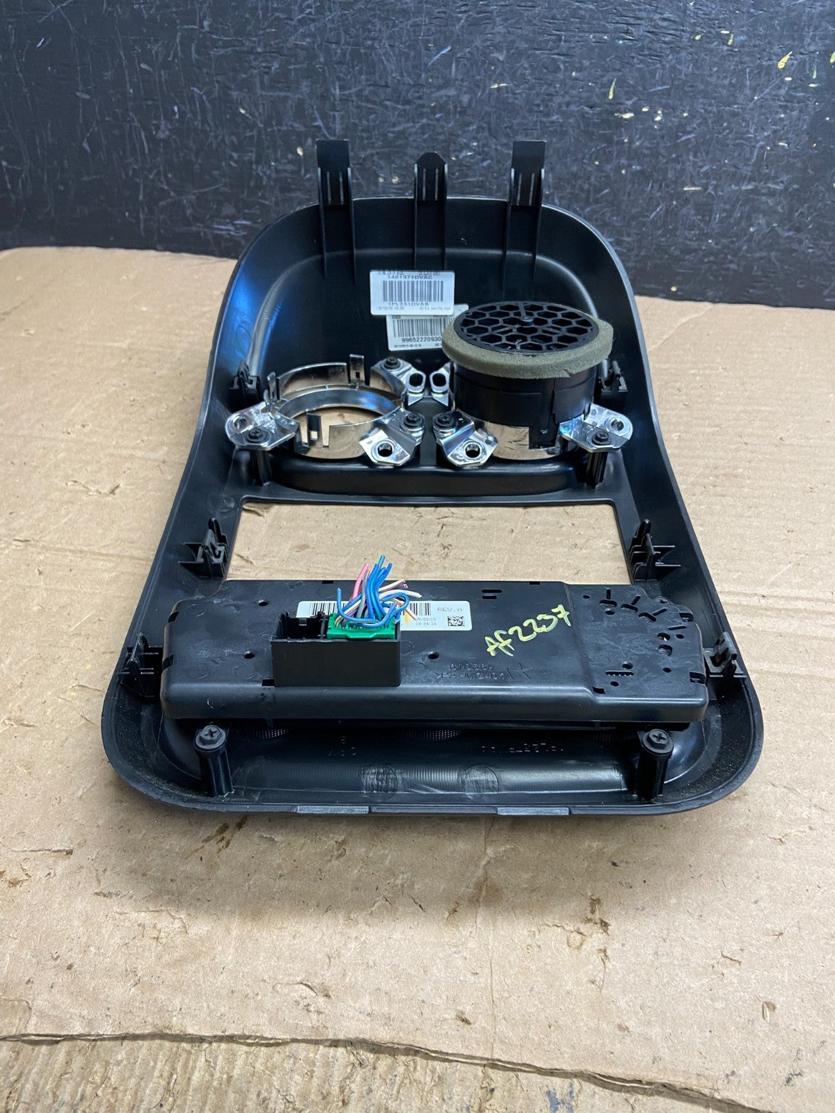 2011 to 2017 Jeep Compass Dash Climate Temperature Control Radio Bezel AF2237 DW4