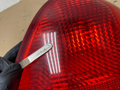 2001 2002 2003 Hyundai Elantra Right Passenger Rh Tail Side Light AH5889 LK3