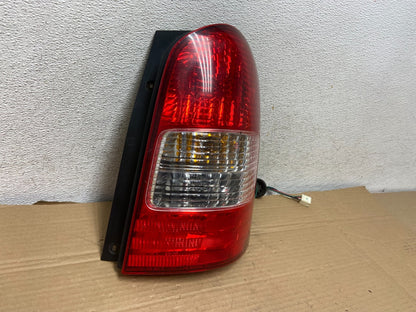 2000 2001 Mazda Mpv Right Passenger RH Side Tail Light AG8910 DW1