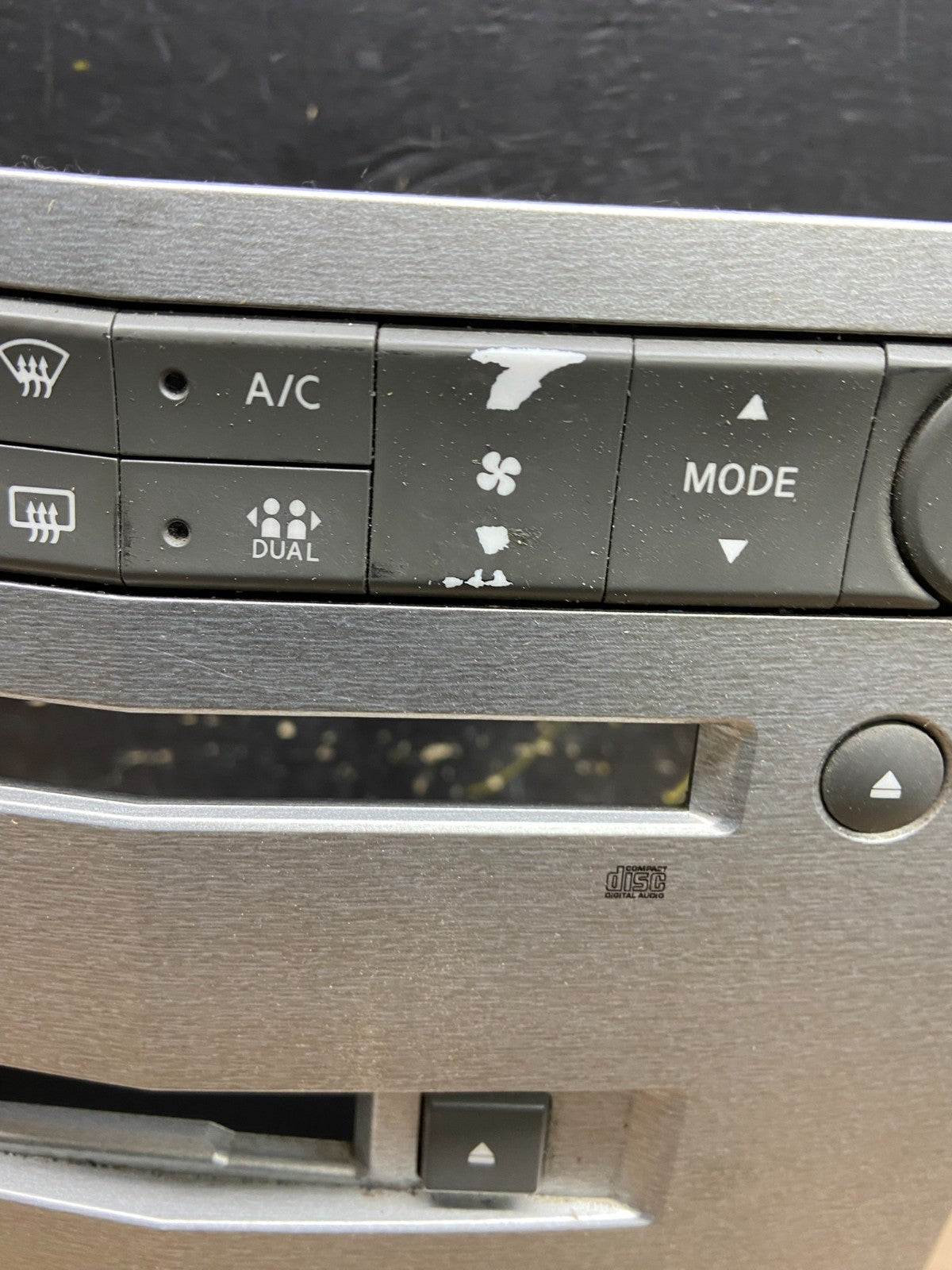 2004 2005 2006 Nissan Maxima Radio Panel Climate Control Bezel Trim OEM y7865 DG1