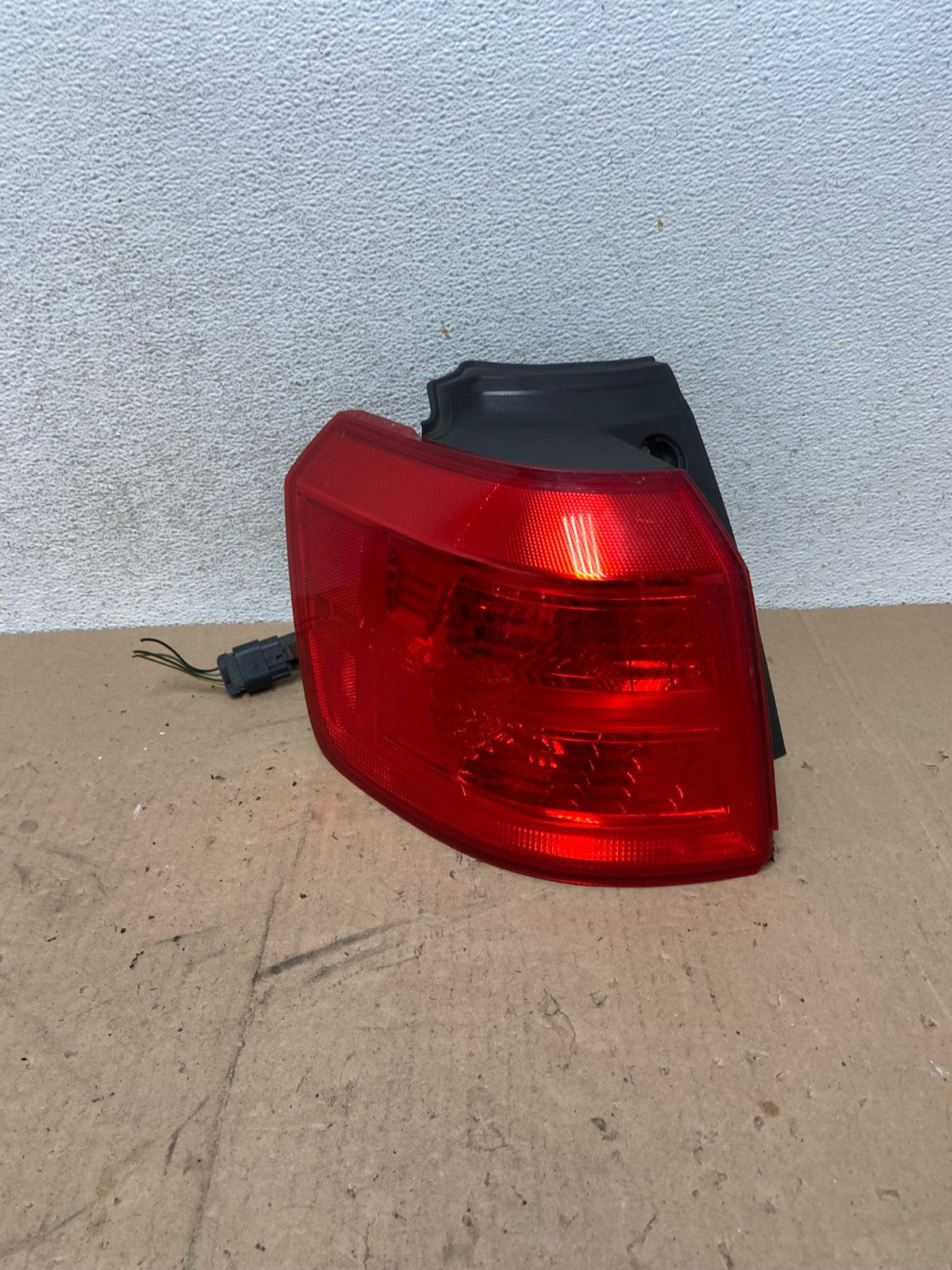 2010 to 2017 GMC Terrain Halogen Tail Light Left Driver Lh Side AG4811 LK0