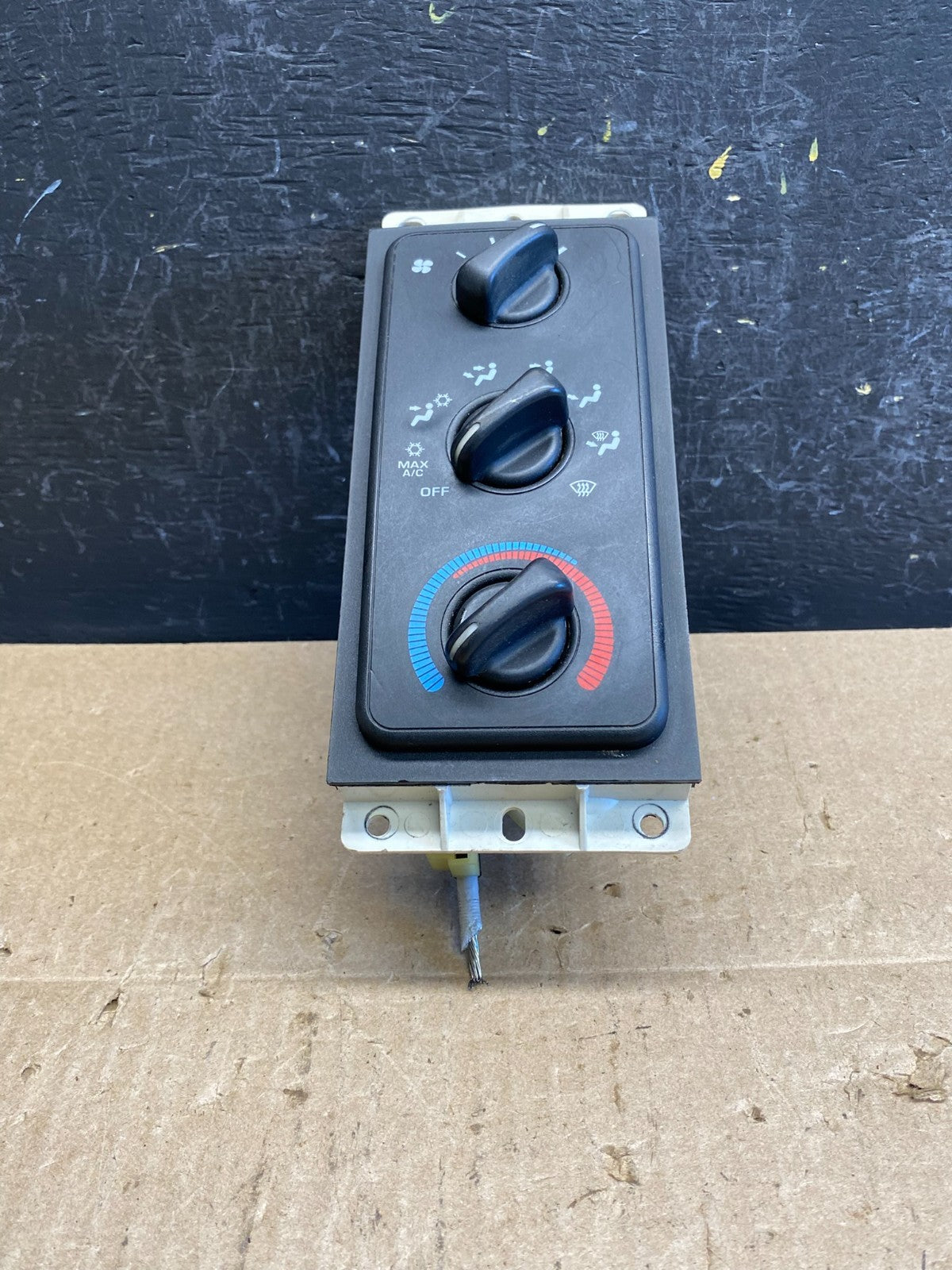 1998 to 2000 Dodge Durango Temperature Climate Control Heat AC Heater AC6707 DG0