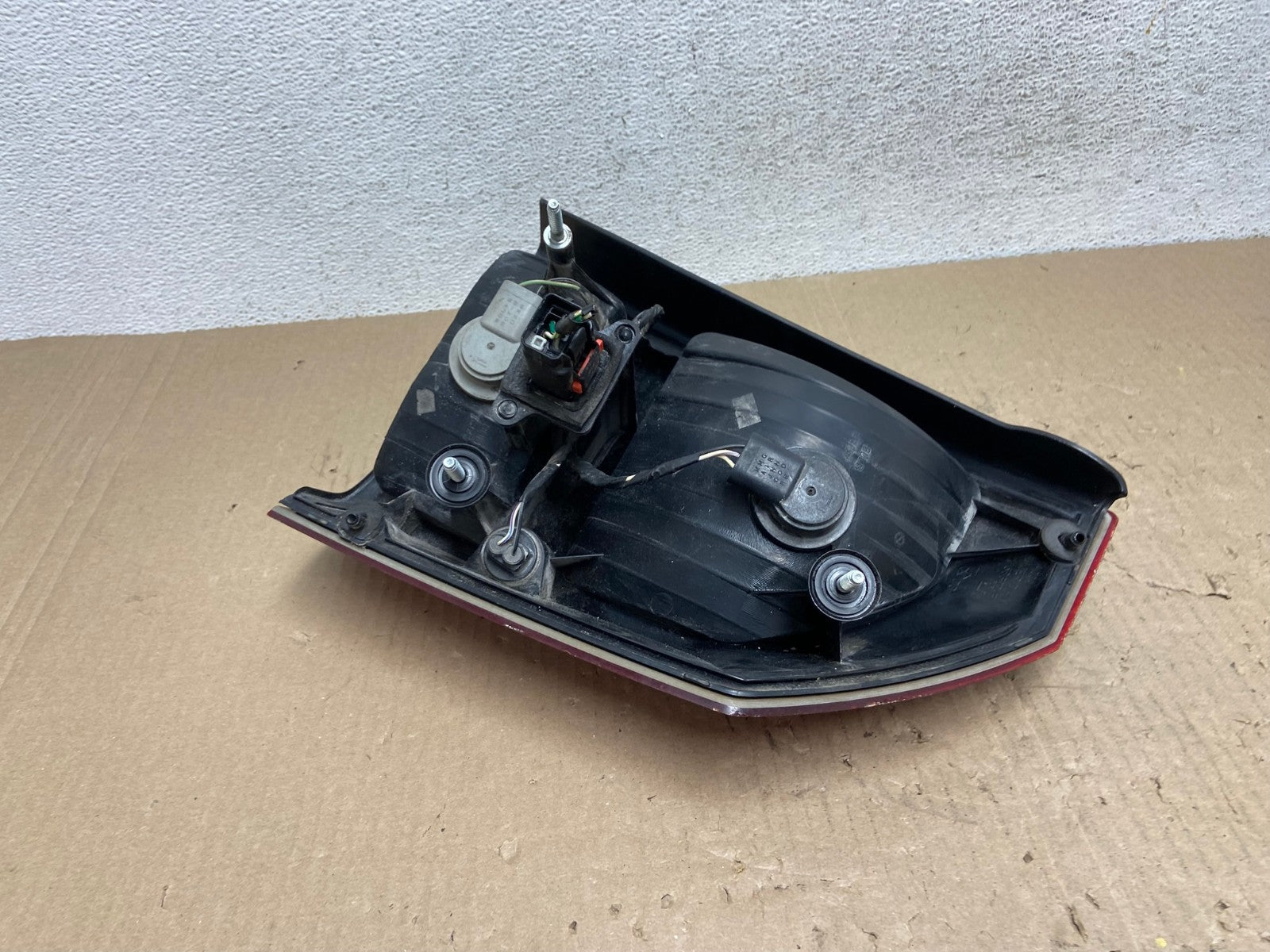 2005 - 2007 Chrysler 300 Left Driver Lh Side Tail Light AE9716 LK7