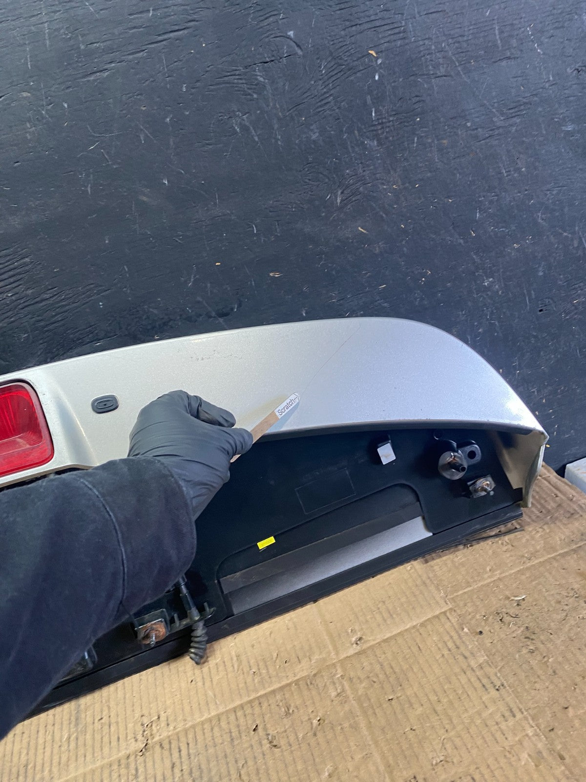 2011 to 2015 Ford Explorer Rear Upper Tailgate Liftgate Wing Spoiler T6789 DG12