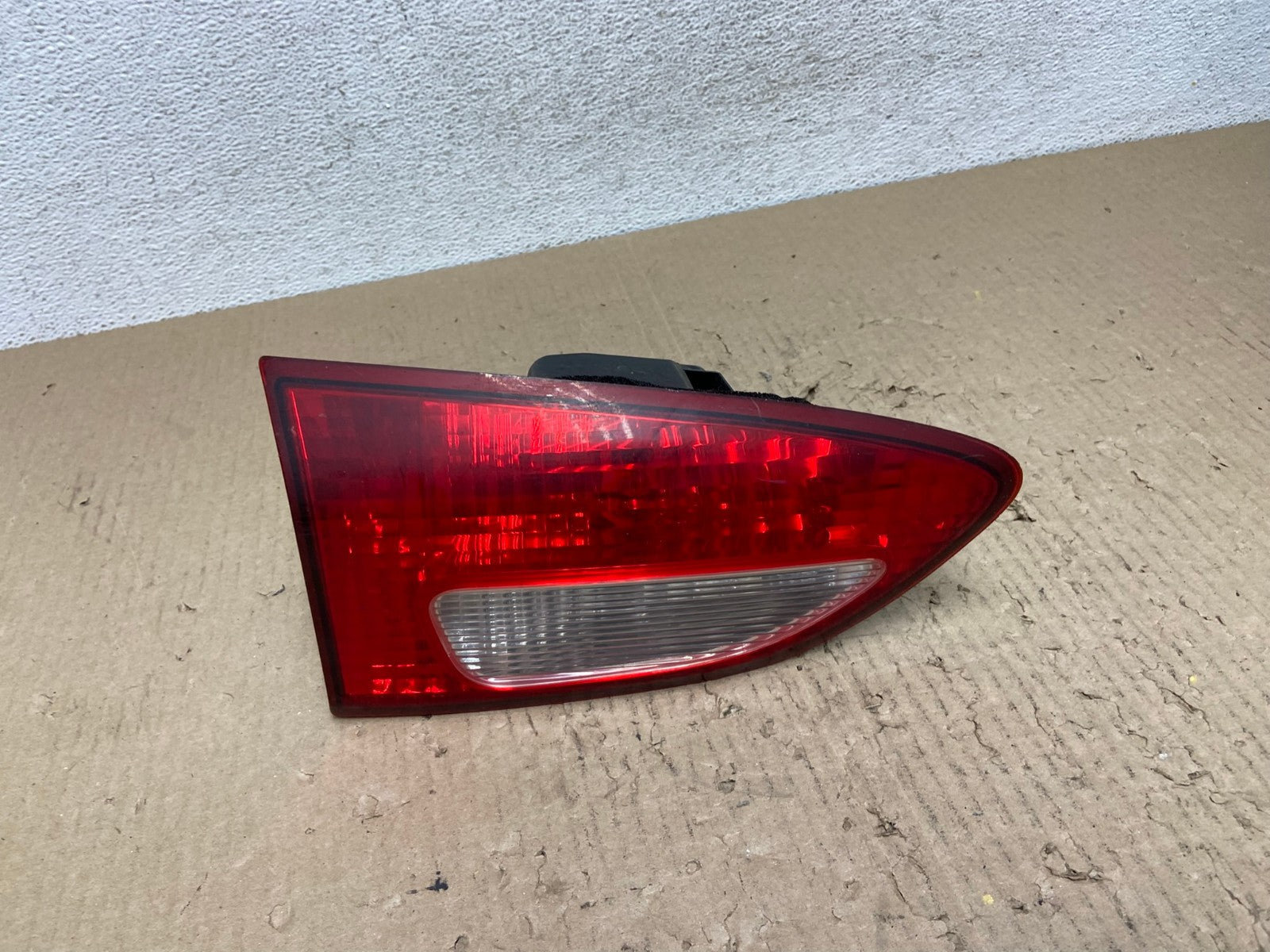 2006 2007 Subaru Tribeca B9 Left Driver Lh Side Tail Light Inner AF2855 LK0