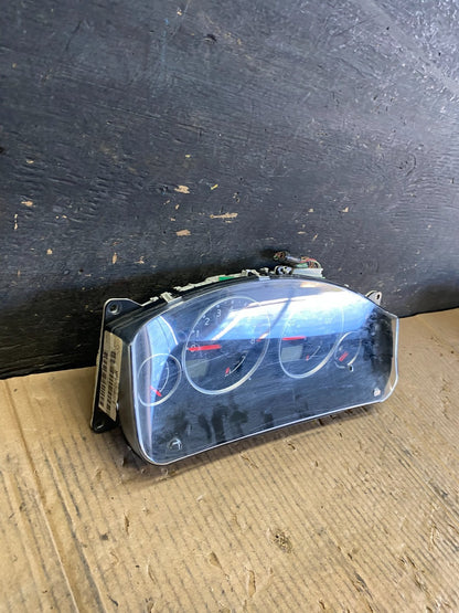 2005 Nissan Pathfinder Speedometer Cluster Gauge OEM  S8729 DG2