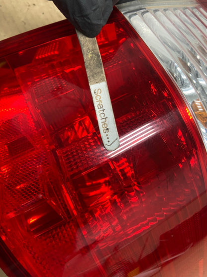 2005 2006 2007 Honda Odyssey Right Passenger RH Side Tail Light AH0633 LK3