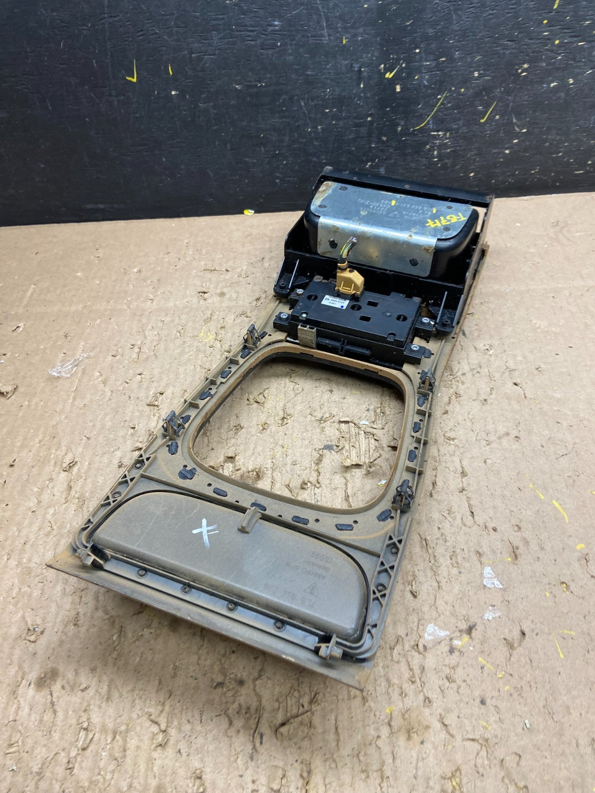 2003 to 2010 Porsche Cayenne Center Console Shifter Trim t8717 DG5