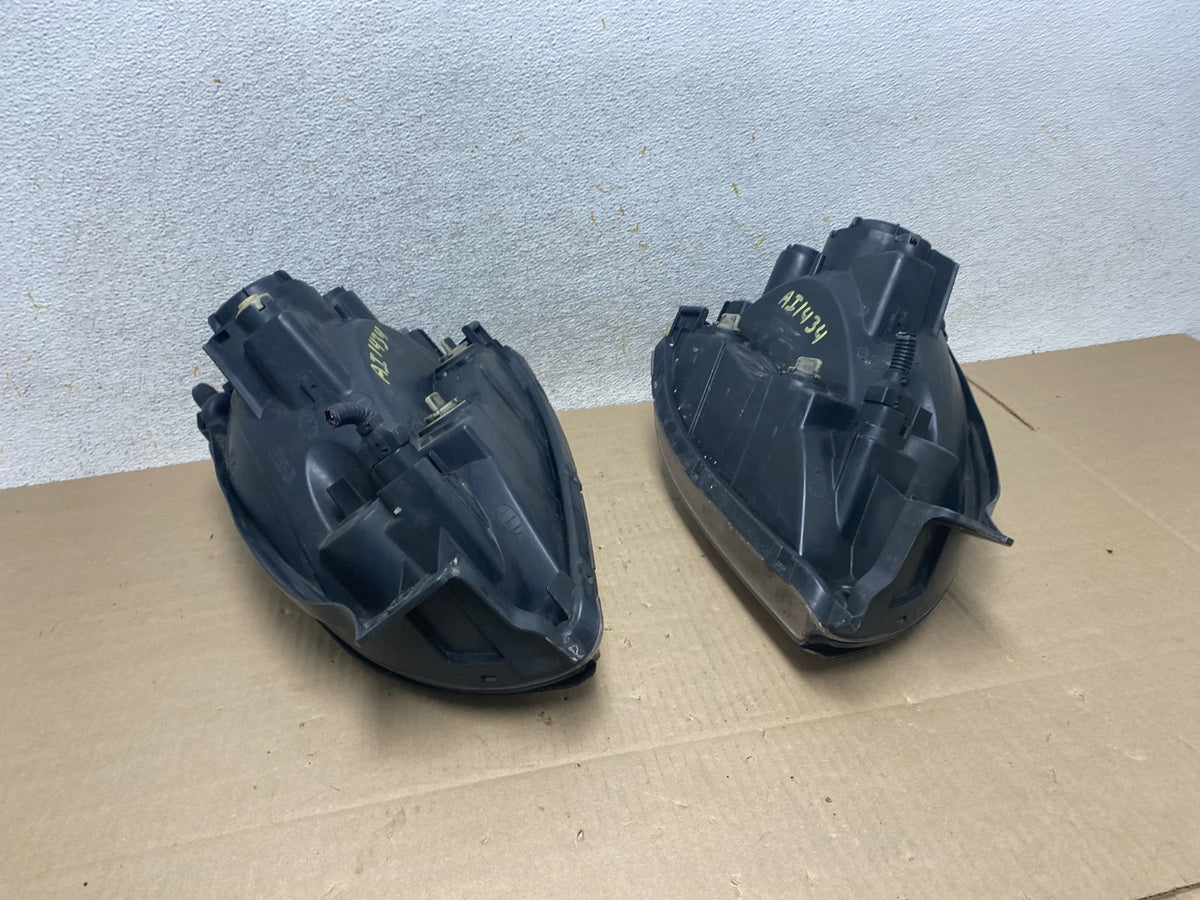 2005 to 2008 Hyundai Tucson Left+Right Side Headlights AI1434 DW13