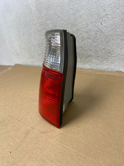 2004 2005 2006 BMW E53 X5 Left Driver Lh Side Tail Light AH8185 LK1