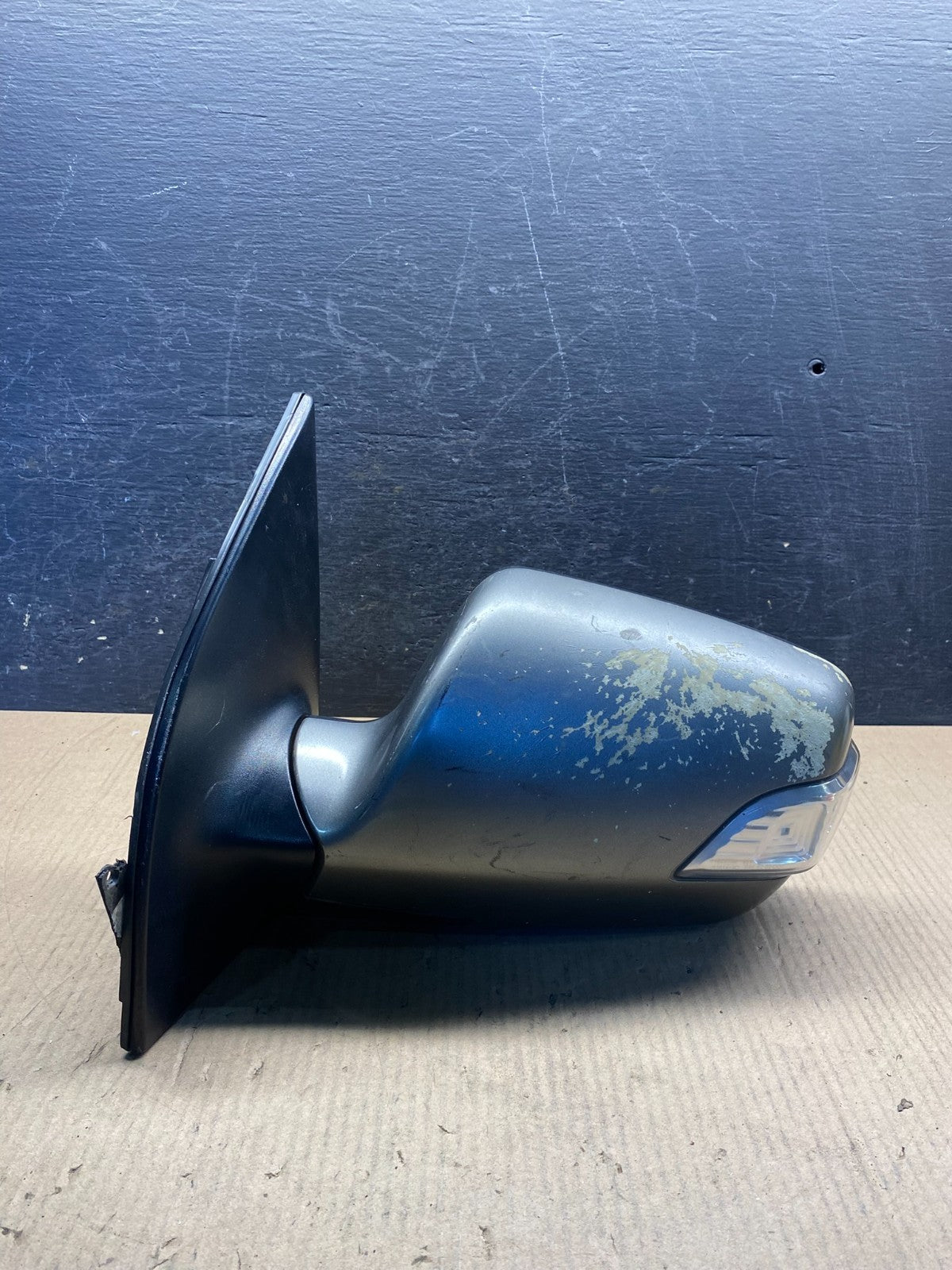 2011 to 2014 Kia Sedona Left Driver LH Side Door Mirror AH4562 DW0
