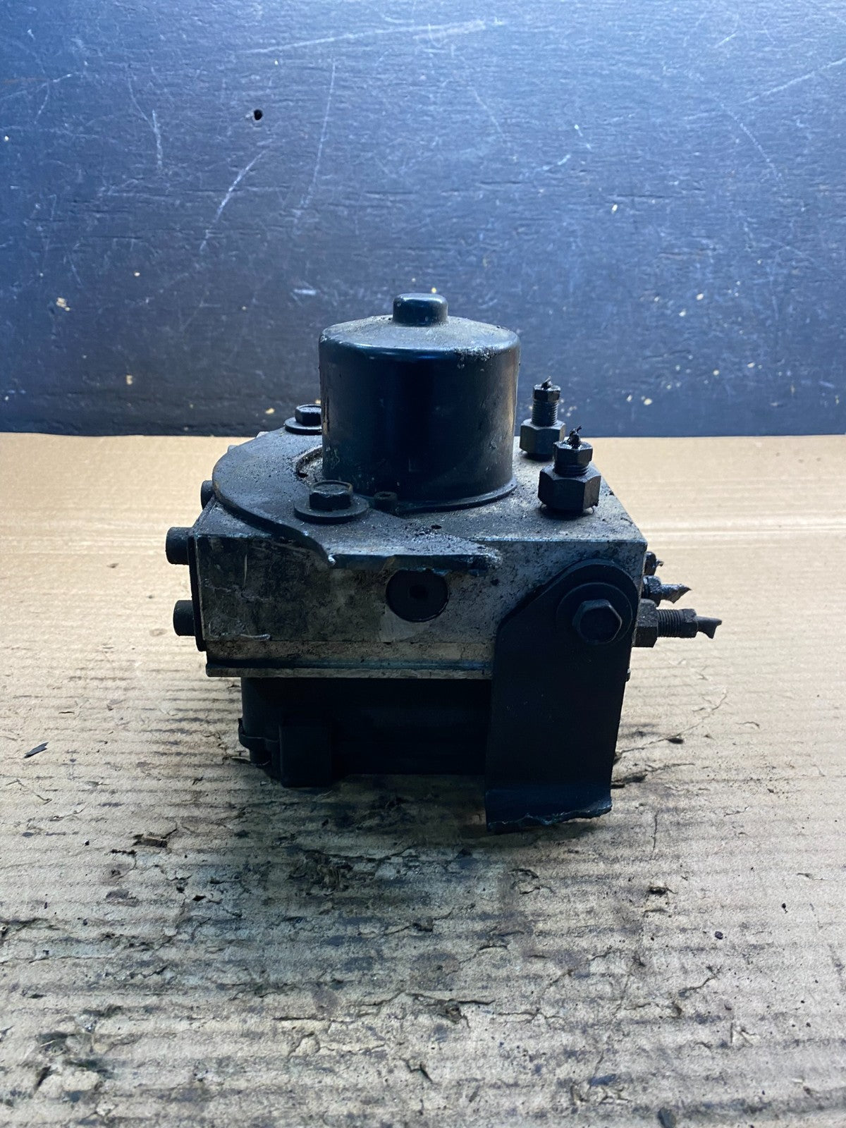 Wabco ABS Pump Hydraulic W/ Module P/N 4460470002 aa3327 DG2