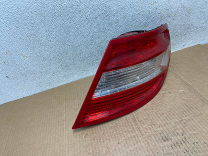2008 2009 2010 2011 Mercedes C-Class Right Passenger Tail Light AI6538 LK2