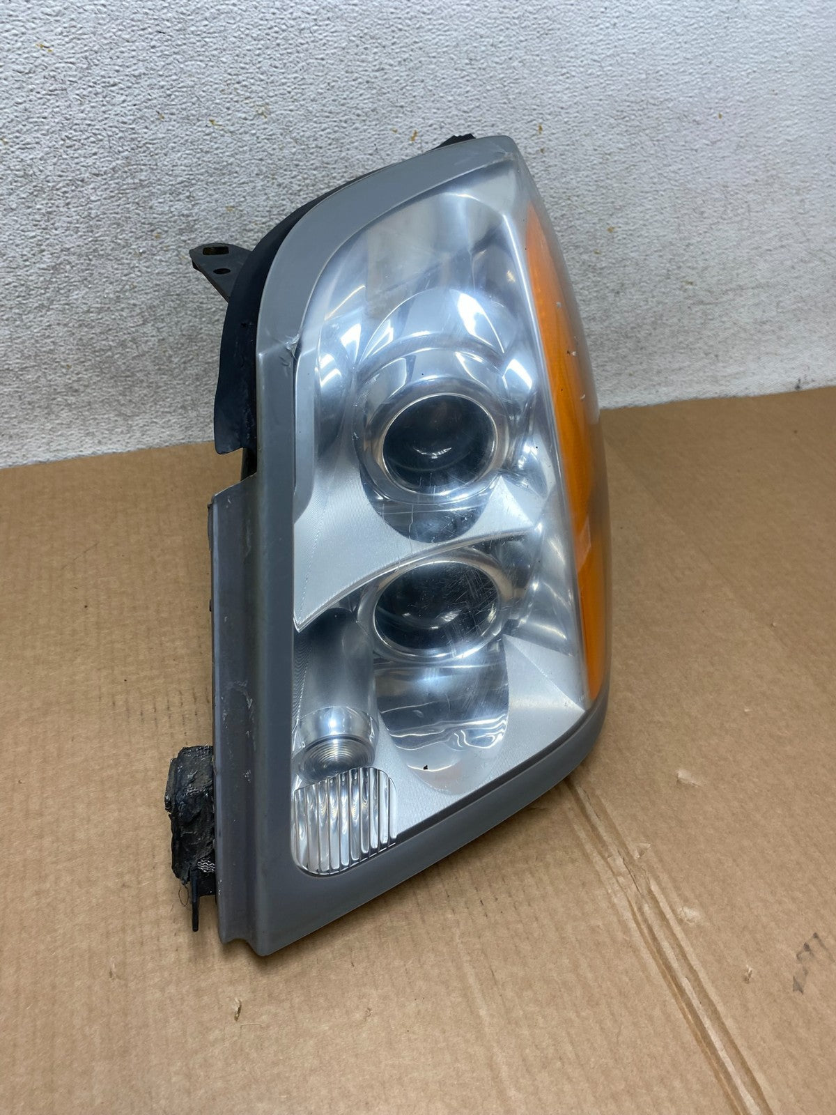2004 to 2009 Cadillac SRX Left Driver Side Halogen Headlight DEPO AI3748 DW2