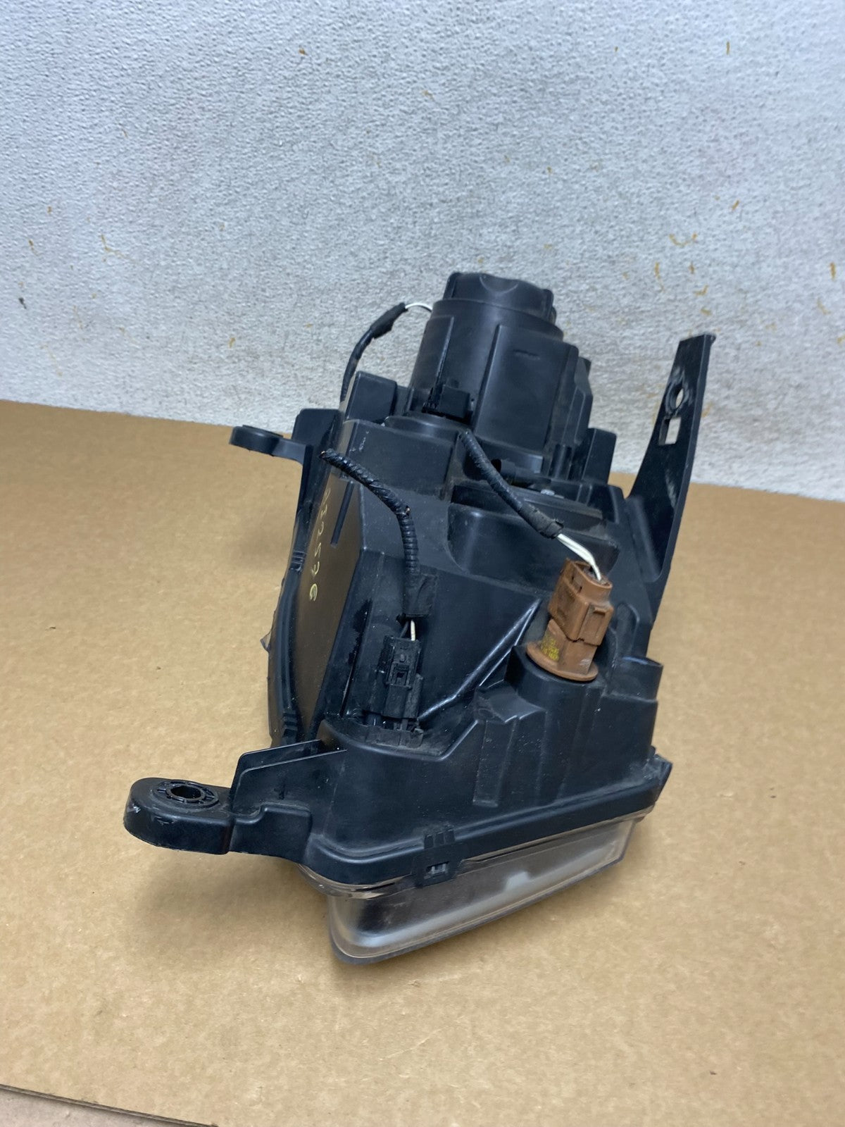 2014 to 2016 Jeep Grand Cherokee Halogen Left Driver LH Side Headlight AI2576 DW6