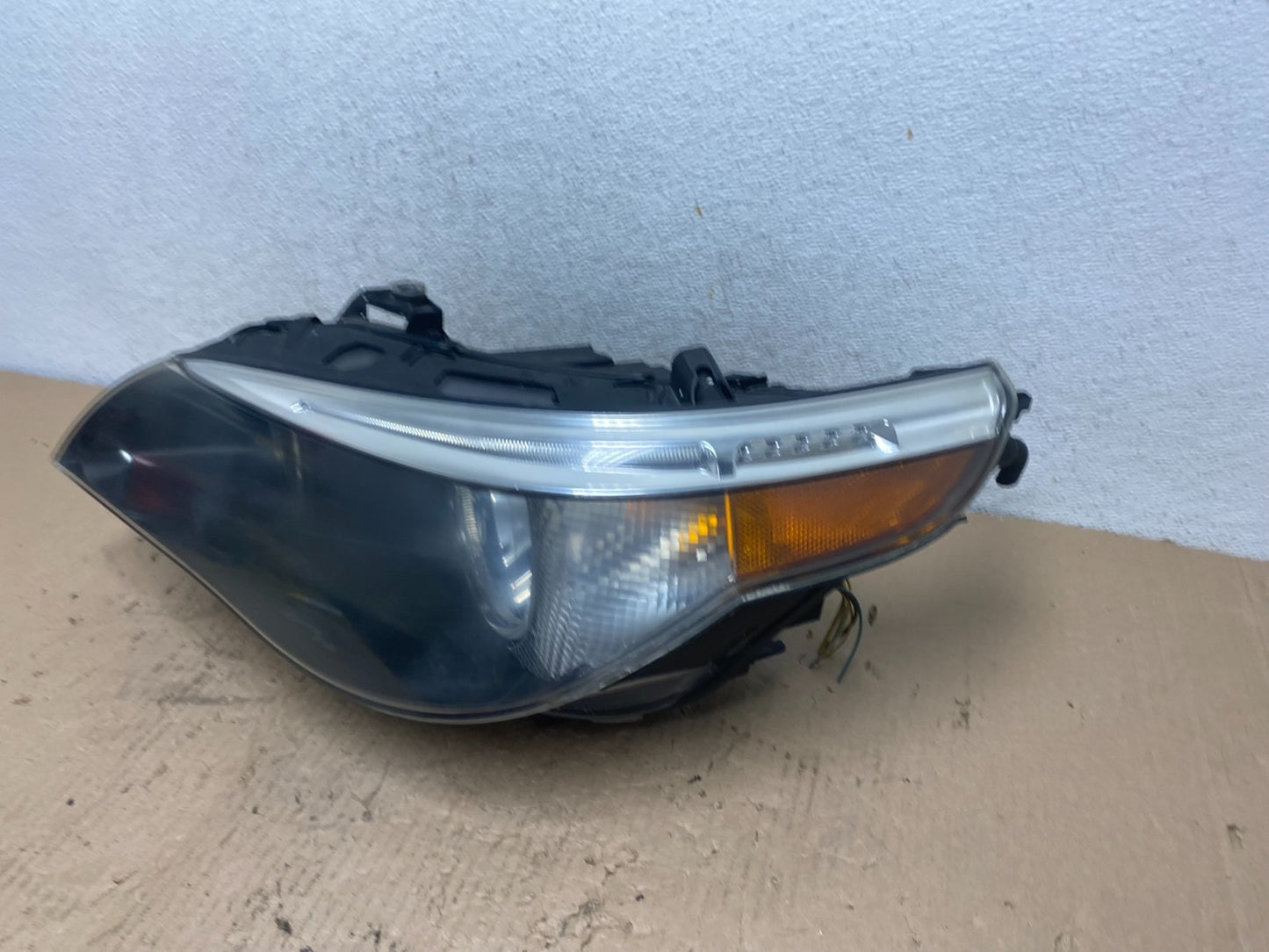 Halogen 2004 -2007 BMW 535i 5 Series Left Driver LH Side Headlight AF4243 DW1