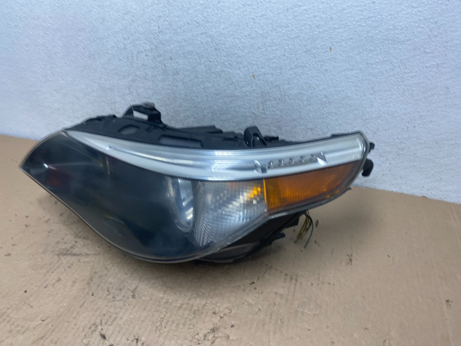 Halogen 2004 -2007 BMW 535i 5 Series Left Driver LH Side Headlight AF4243 DW1
