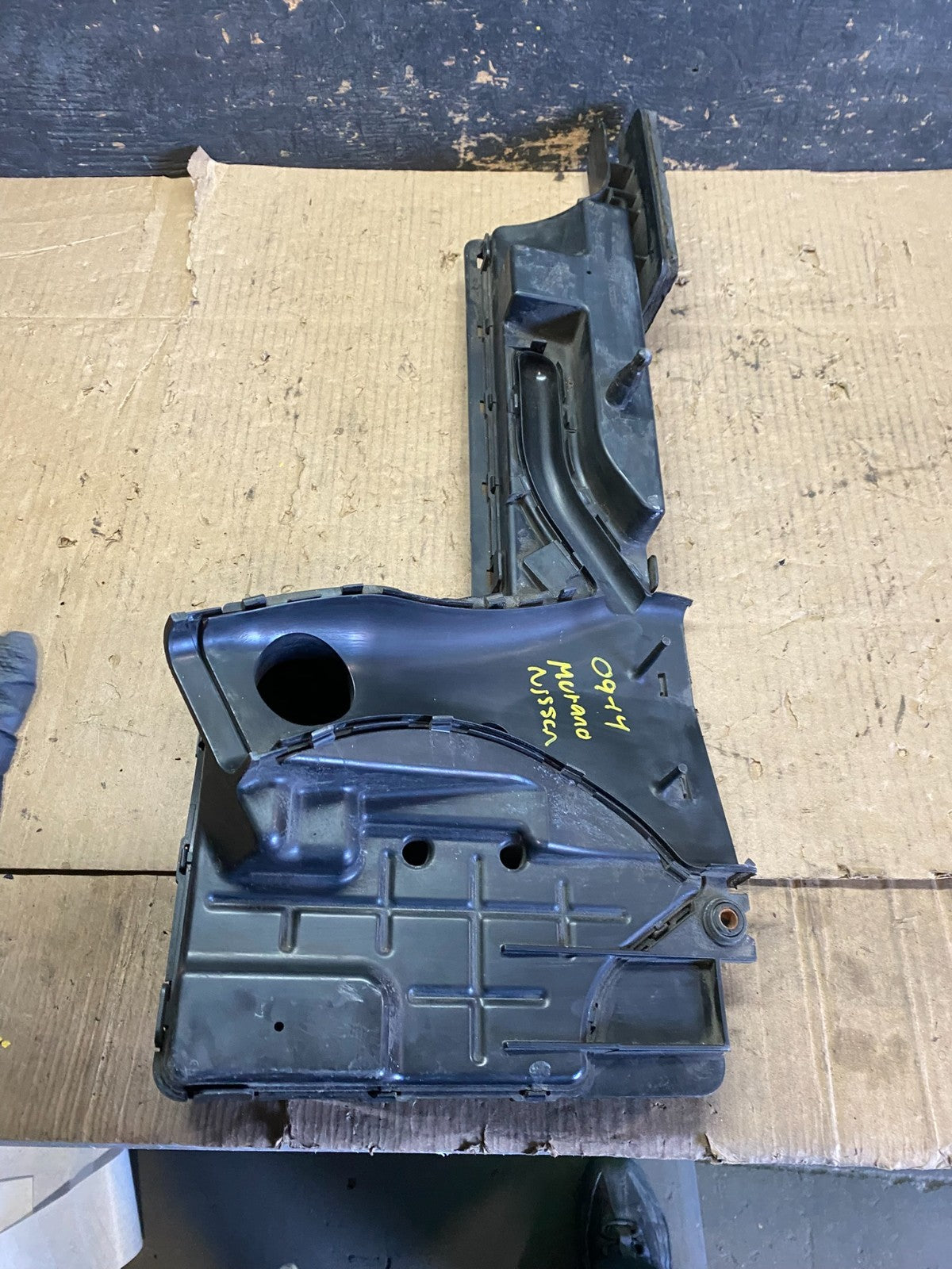 2009 to 2014 Nissan Murano Upper Air Intake Duct u0333 DG6