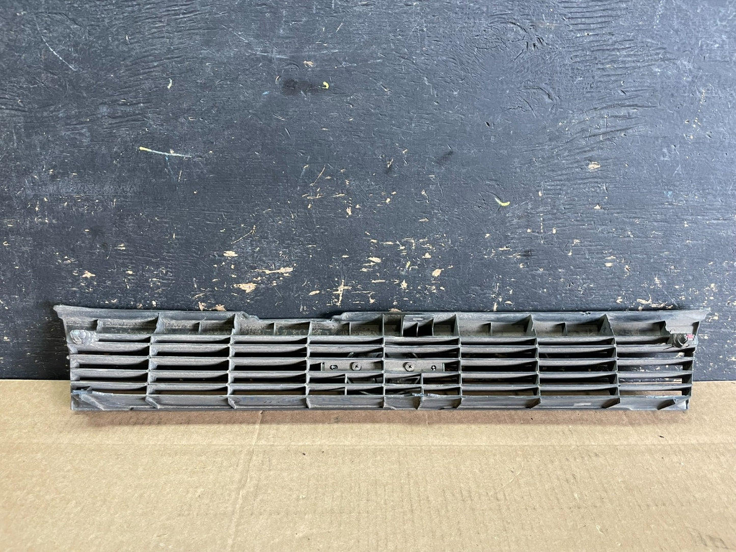 1991 Toyota Corolla Front Upper Grill Grille Oem AA8956 DG3