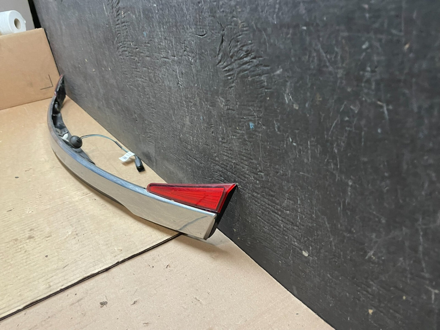 2011 2012 2013 2014 Chrysler 200 Sedan Rear Trunk Chrome Moulding Oem J3885 DG1