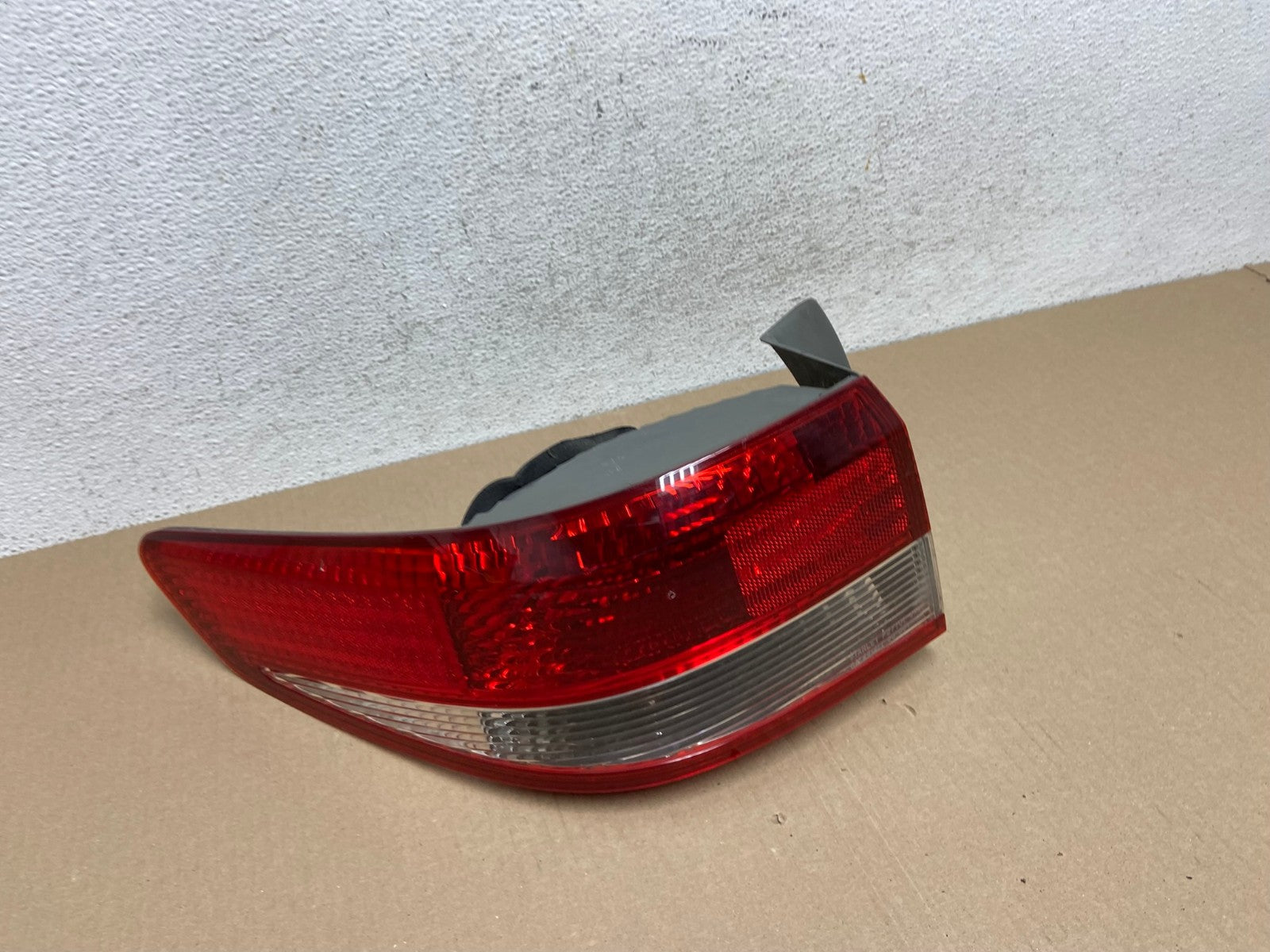 2003 to 2004 Honda Accord Sedan Left Driver Lh Side Tail light AE9413 LK2