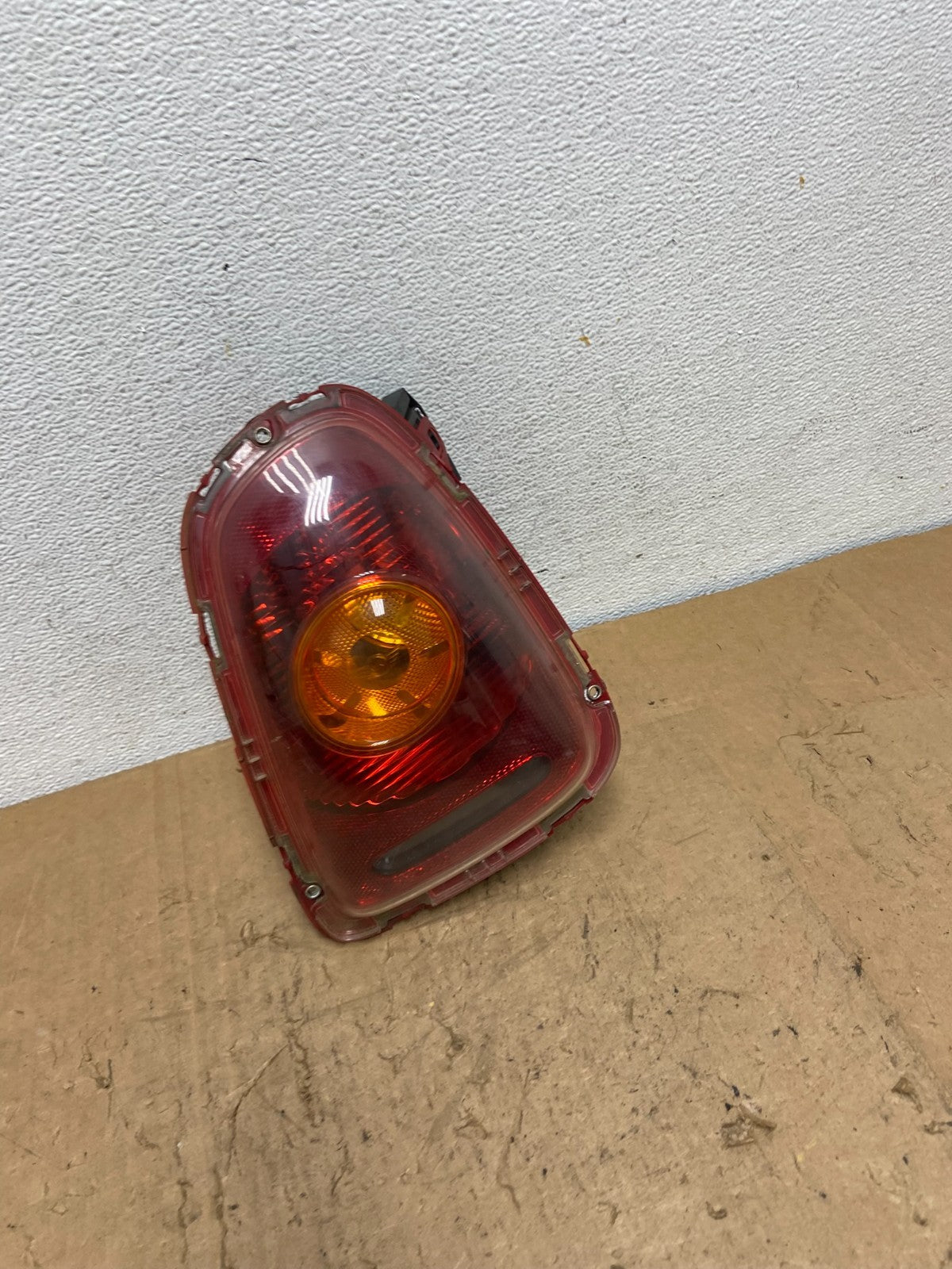 2007 2008 2009 2010 Mini Cooper Right Passenger Rh tail light AD0681 DW2