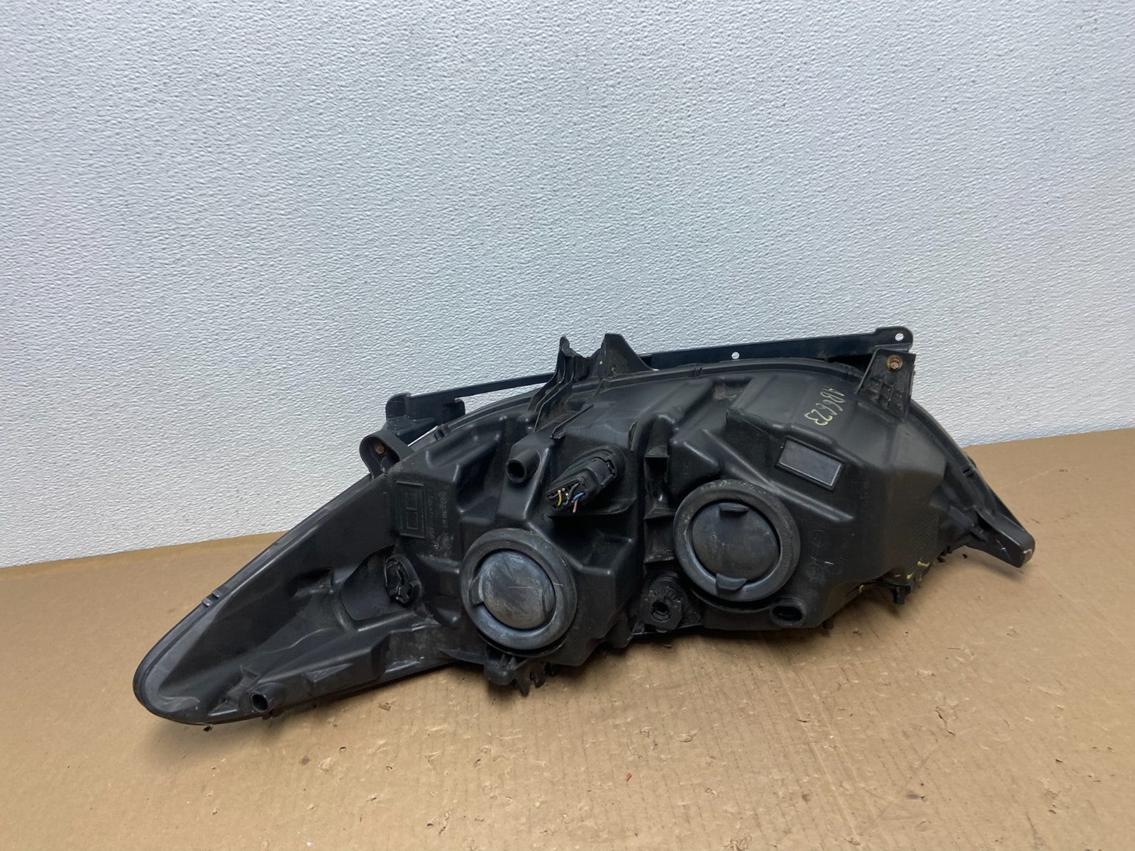 2013 to 2016 Ford Fusion Right Passenger Rh Side Headlight AB6623 DW7