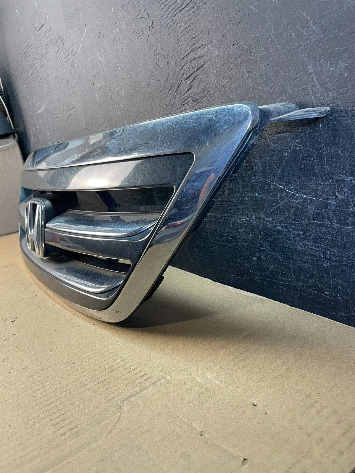 2005 2006 2007 Honda Odyssey Front Upper Grill Grille AD5743 DG1