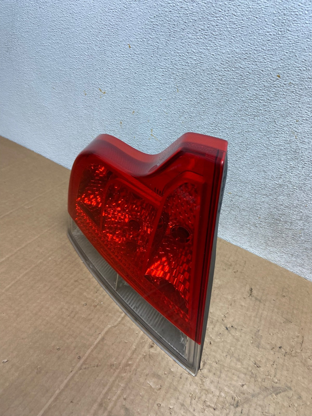 2005 to 2009 Volvo S60 Left Driver LH Side Tail Light AI5520 LK1