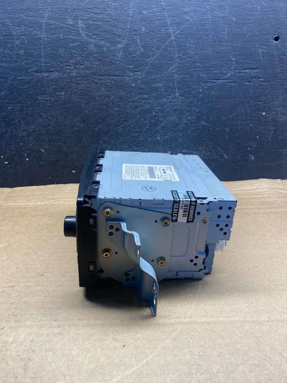 2003 to 2006 Toyota Tundra Sequoia AM/FM Radio CD Player ah4805 DG1