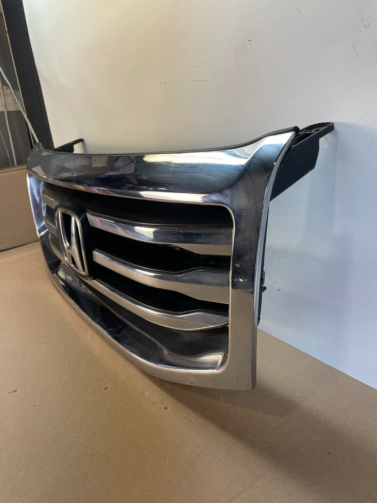 2012 to 2015 Honda Pilot Front Upper Grill Grille AI0680 DW1