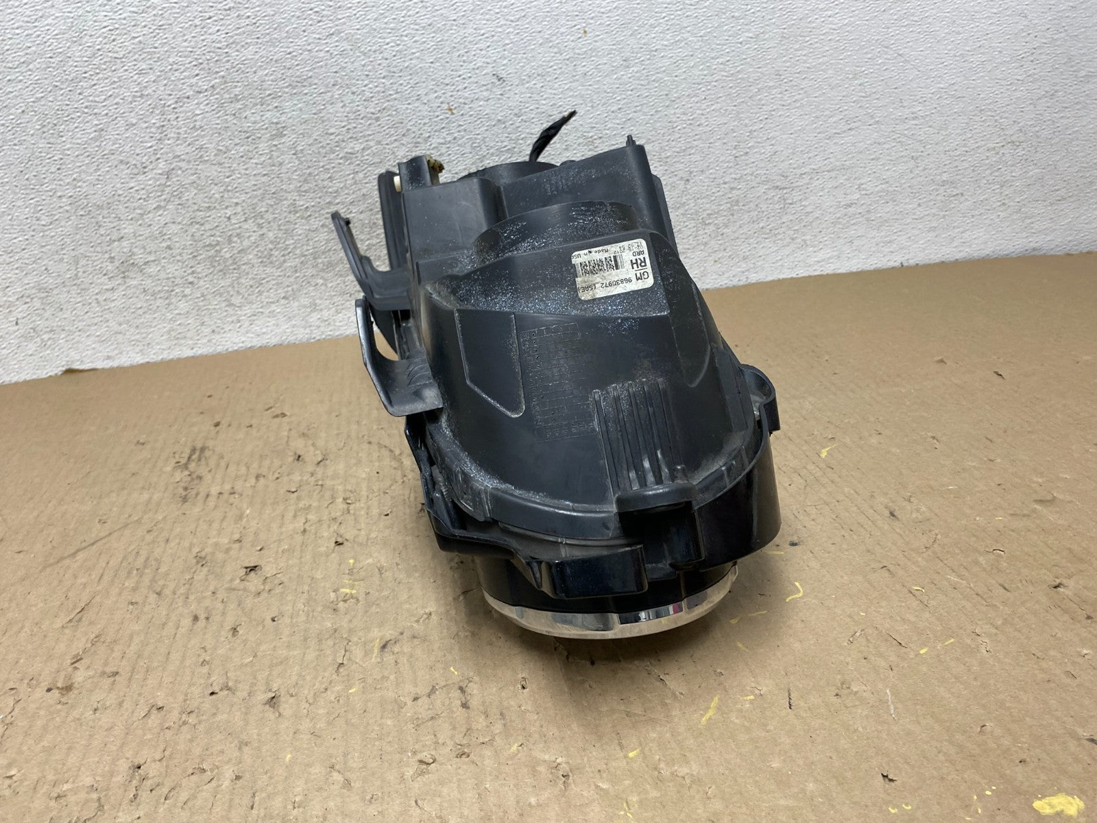 2012 to 2015 Chevrolet Sonic Right Passenger RH Headlight AG8069 DW6