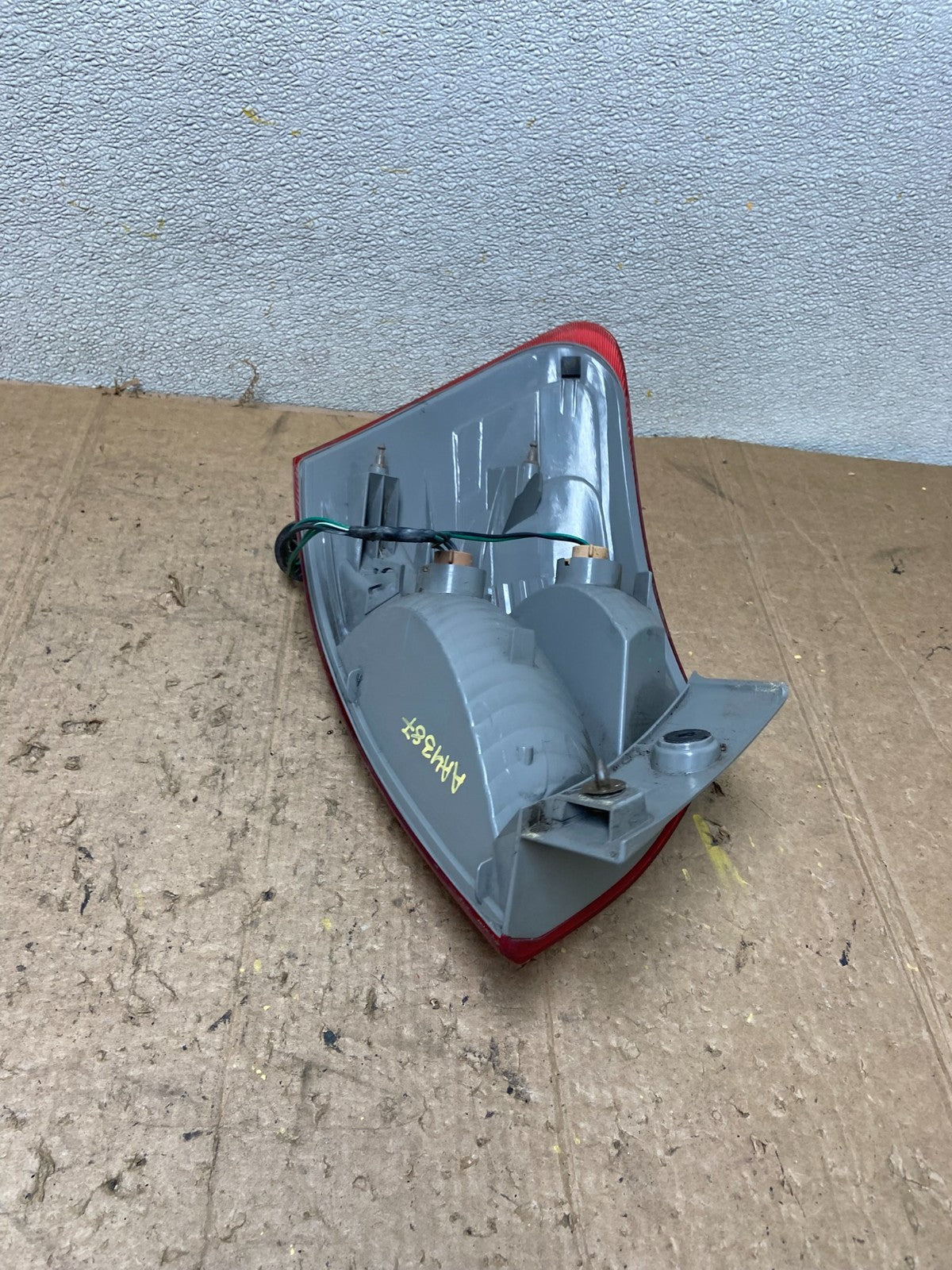 2008 to 2015 Nissan Rogue Right Passenger Rh Side Tail Light Oem AA43874