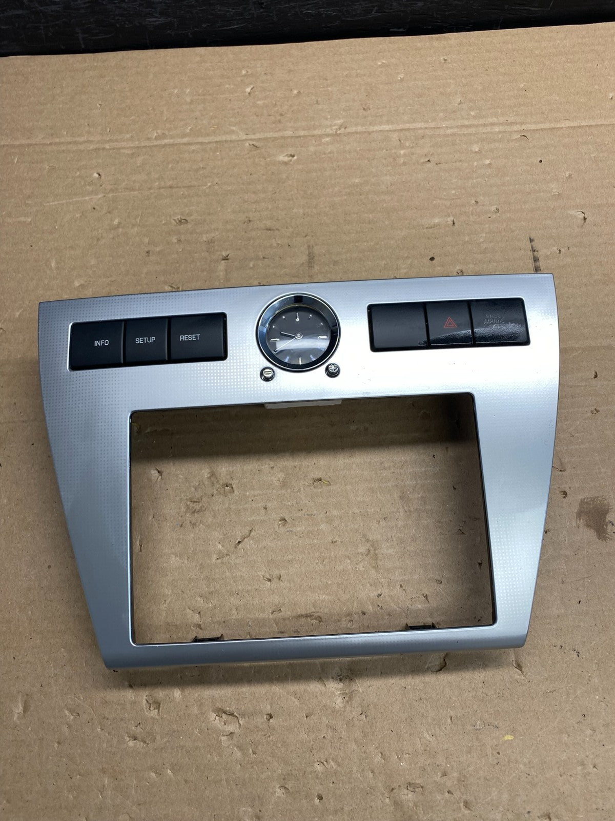 2006 to 2009 Ford Fusion Center Dash Radio Clock Bezel Trim AG5271 DG0