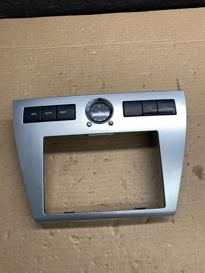 2006 to 2009 Ford Fusion Center Dash Radio Clock Bezel Trim AG5271 DG0