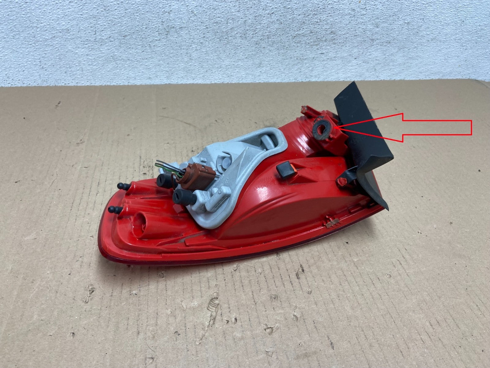 2009 to 2012 Audi A4 Avant Wagon Left Driver Side Tail Light AE7244 DW4