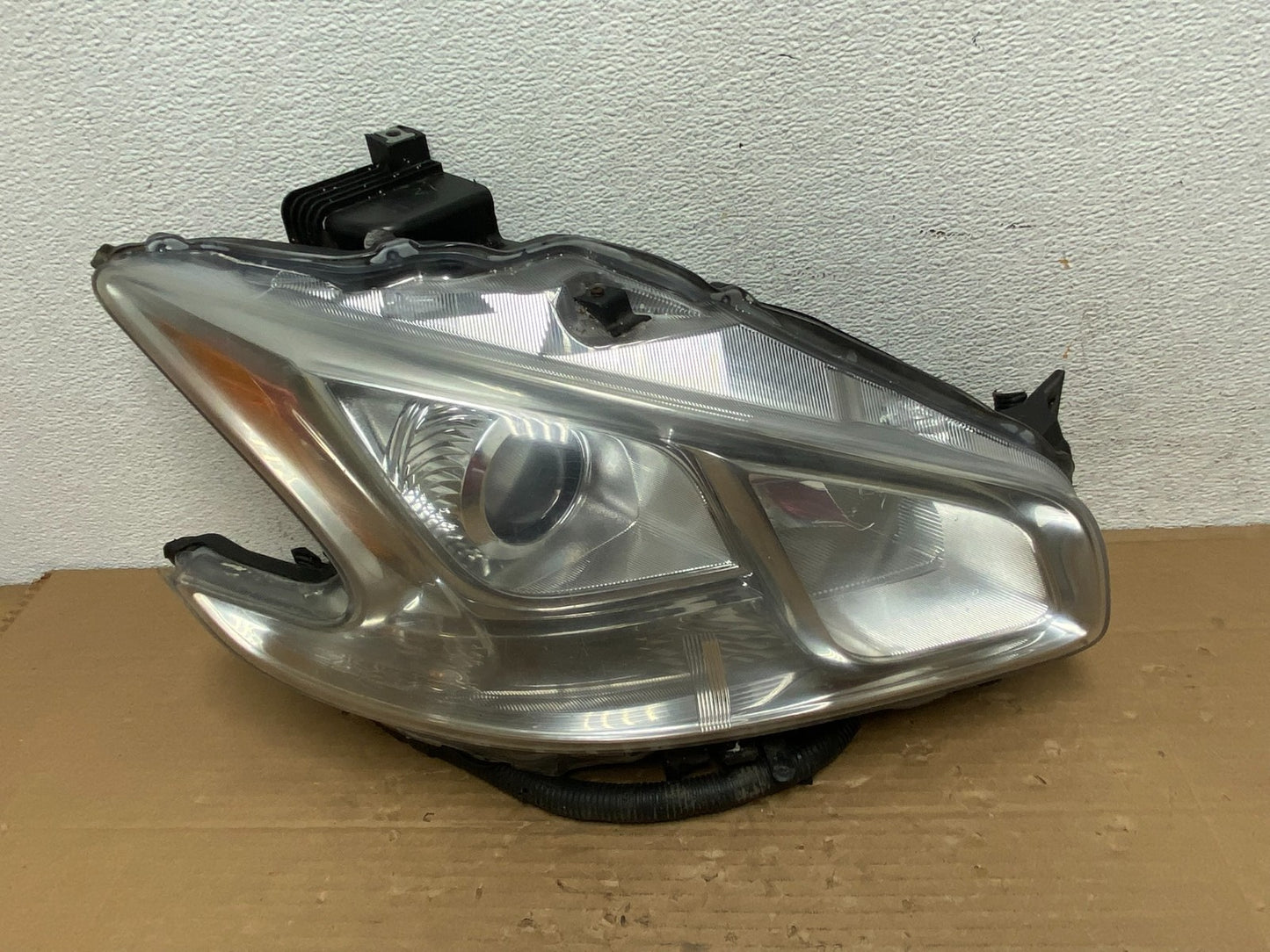 Halogen 2009-2014 Nissan Maxima Right Passenger Headlight AD4254 DW0